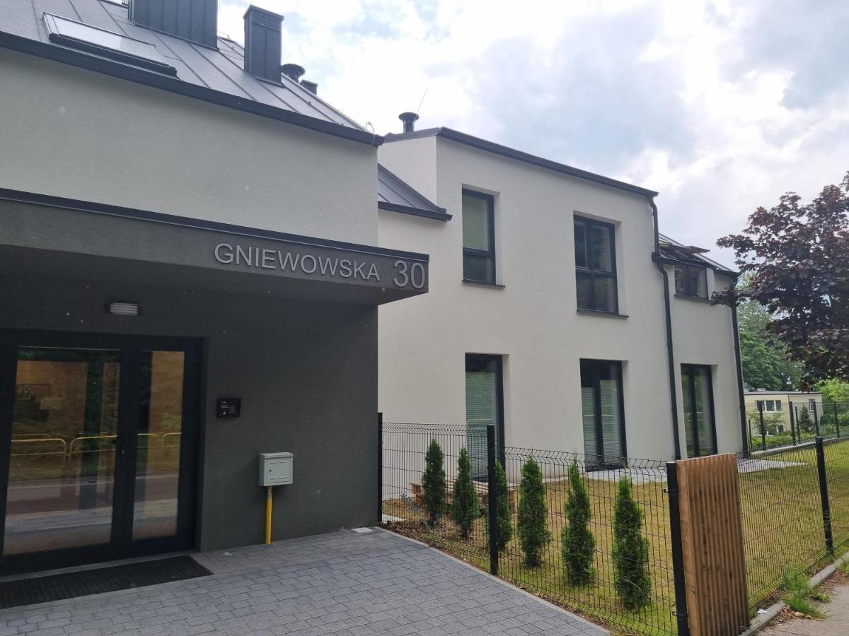 Komfortowy Apartament Przy Lesie Wejherowo Buitenkant foto